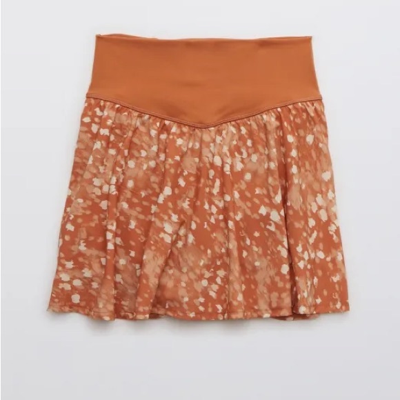 aerie Dresses & Skirts - AERIE Elegant Orange Patterned Skort XL